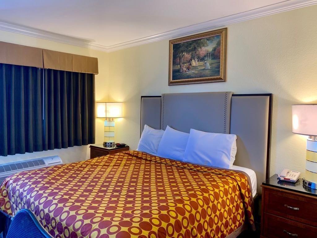 Travelodge Inn & Suites By Wyndham Fullerton Eksteriør bilde