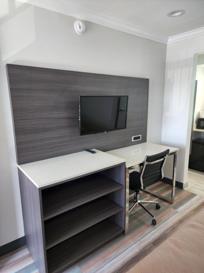 Travelodge Inn & Suites By Wyndham Fullerton Eksteriør bilde