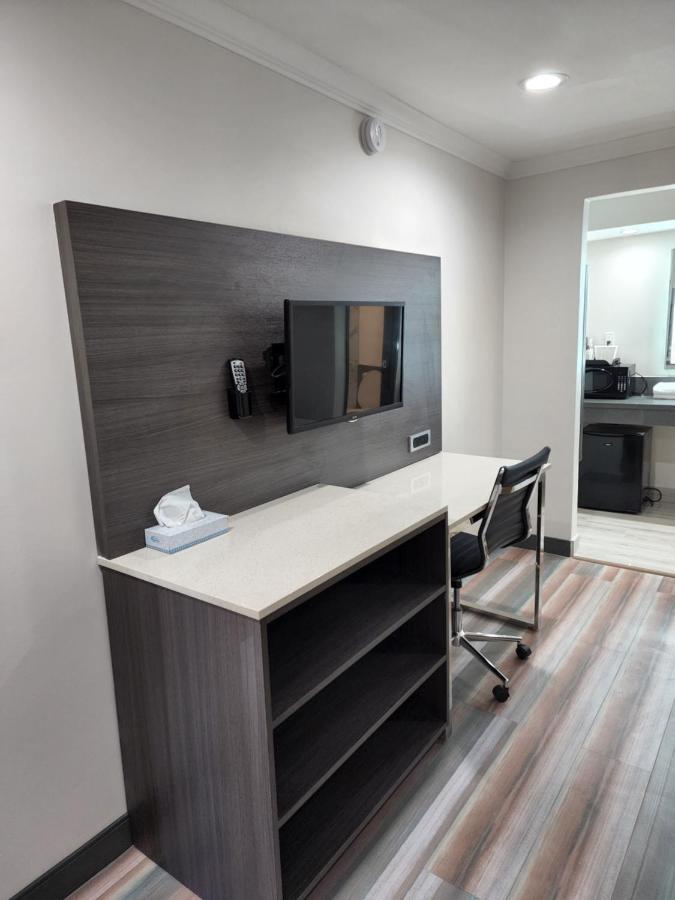 Travelodge Inn & Suites By Wyndham Fullerton Eksteriør bilde