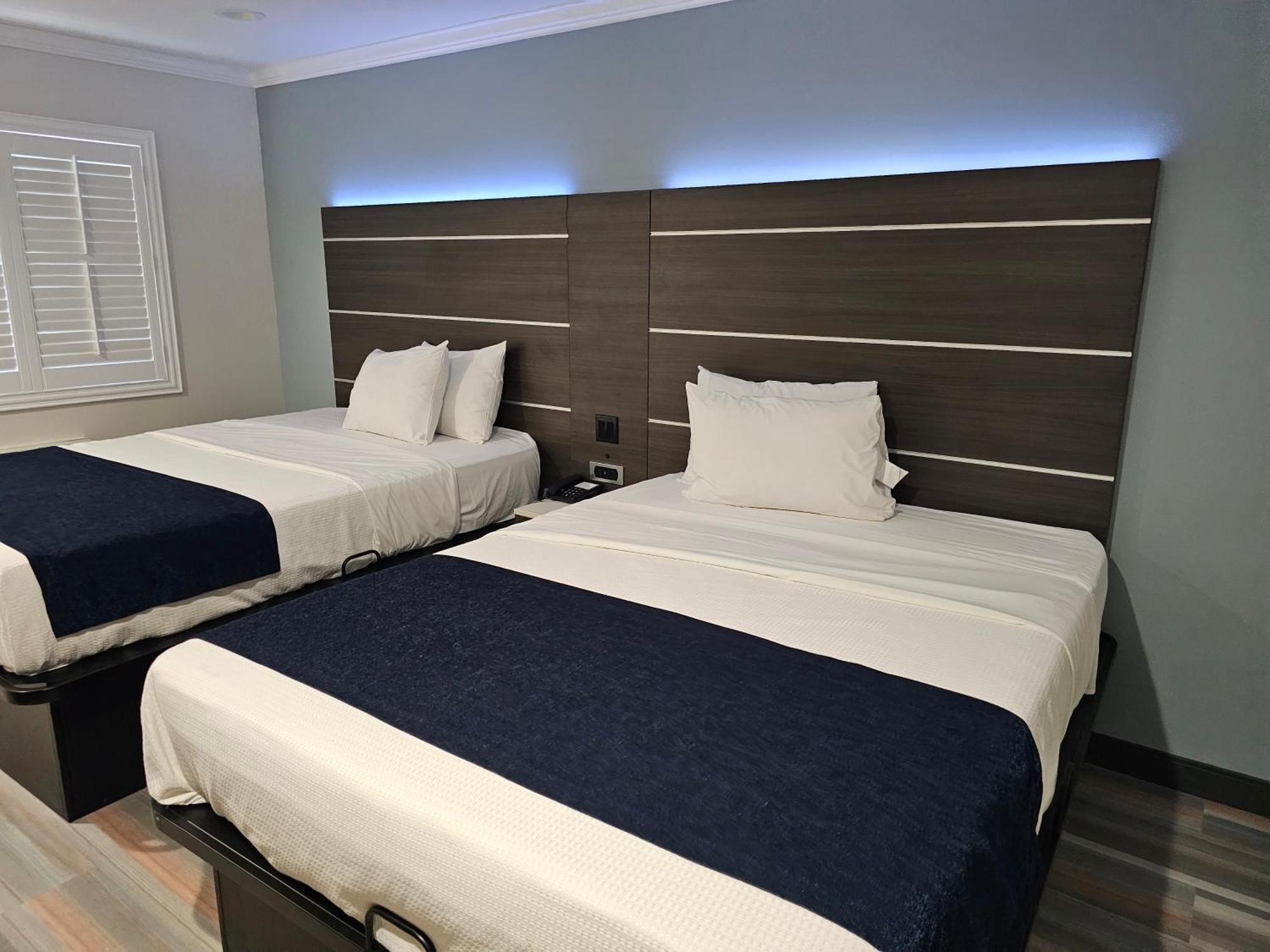 Travelodge Inn & Suites By Wyndham Fullerton Eksteriør bilde