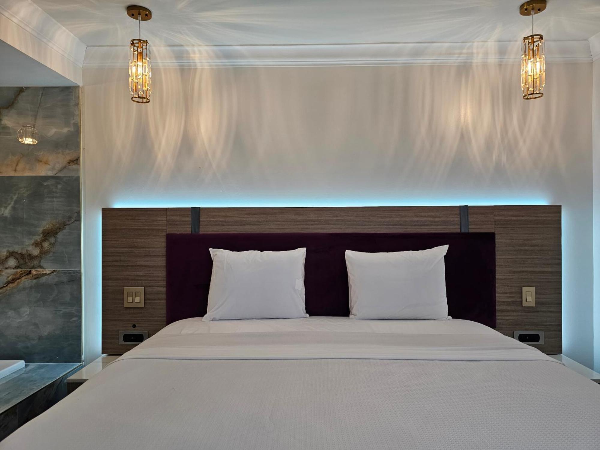 Travelodge Inn & Suites By Wyndham Fullerton Eksteriør bilde