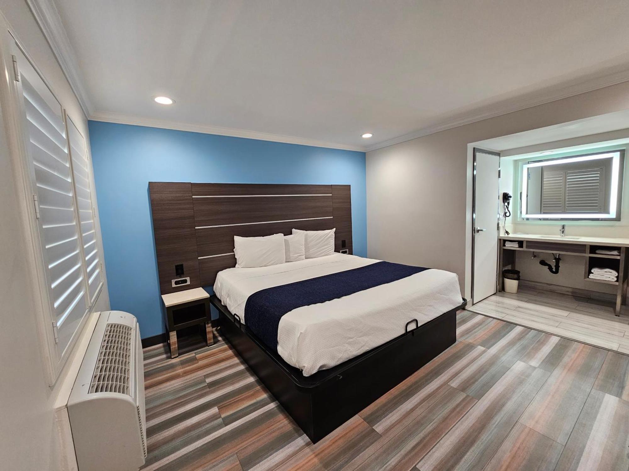 Travelodge Inn & Suites By Wyndham Fullerton Eksteriør bilde
